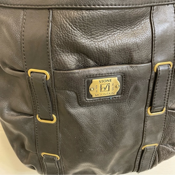 Bag  SALE Crossbody by Stone Mountain in Black Pebbled Leather - Picture 3 of 9